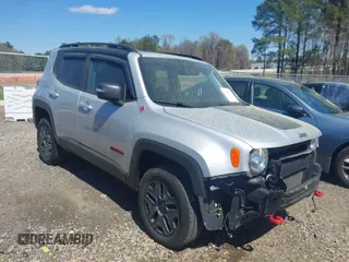 2018 Jeep Renegade Trailhawk with VIN ZACCJBCB0JPG81047, listed as a IAAI auction lot 41847353 with 72,136 mi miles. Bid and sale history available at carsss.com. Image 1.