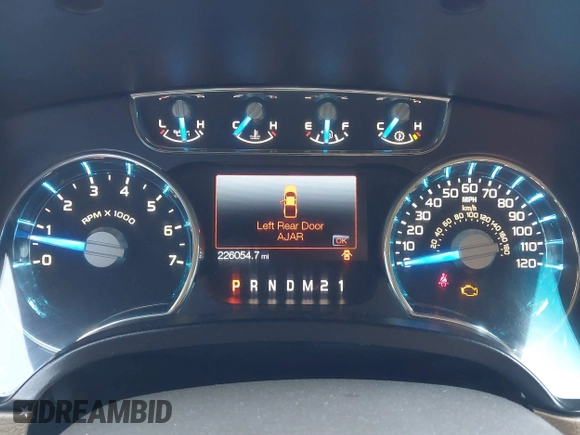 2013 Ford F-150 XL with VIN 1FTFW1EF3DFB95932, listed as a IAAI auction lot 41738457 with 226,054 mi miles. Bid and sale history available at carsss.com. Image 7.