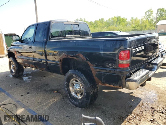 2001 Dodge 2500 z VIN 1B7KF23W71J542954, wystawiony jako Copart lot #55684025 z przebiegiem 172 811 mil mil oraz Szkody całkowita. Historia ofert i sprzedaży dostępna na DreamBid. Obrazek 2.