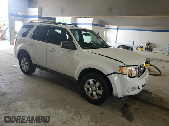2010 Ford Escape Limited z VIN 1FMCU9EG4AKC43050, wystawiony jako Copart lot #60251495 z przebiegiem 174 550 mil mil oraz Szkoda całkowita • Salvage title. Historia ofert i sprzedaży dostępna na DreamBid. Obrazek 4.