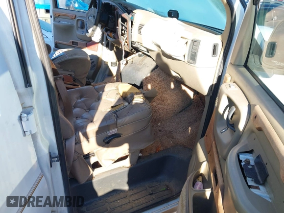 1998 GMC Savana Cargo Van YF7 with VIN 1GDFG15R5W1014364, listed as a IAAI auction lot 41578281 with 168,915 mi miles. Bid and sale history available at carsss.com. Image 5.