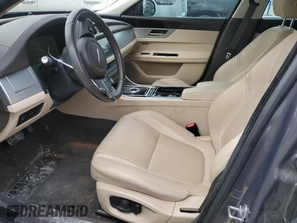 2017 Jaguar XF 20d Prestige with VIN SAJBE4BN4HCY23617, listed as a Copart auction lot 37232073 with 111,193 mi miles. Bid and sale history available at carsss.com. Image 7.