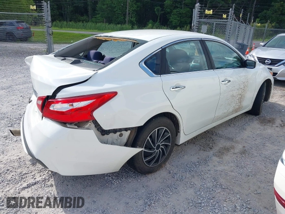 2016 Nissan Altima S z VIN 1N4AL3AP8GN327970, wystawiony jako IAAI lot #42433772 z przebiegiem 166 483 mil mil oraz . Historia ofert i sprzedaży dostępna na DreamBid. Obrazek 4.