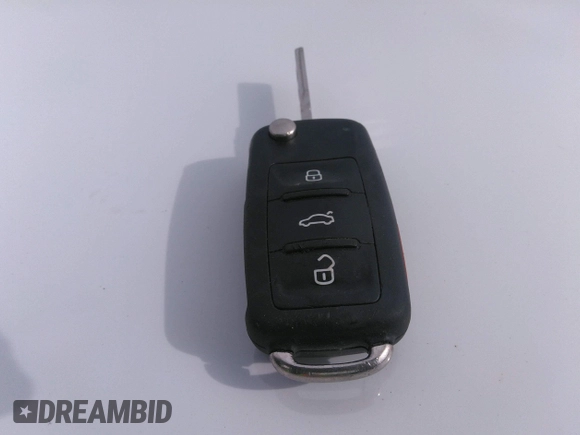 2013 Volkswagen Golf TDI with VIN WVWDM7AJXDW135902, listed as a IAAI auction lot 40194204 with 80,523 mi miles and . Bid and sale history available at DreamBid. Image 11.