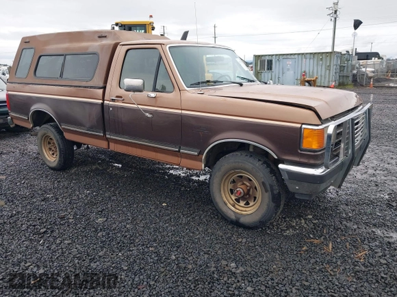 1990 Ford F-150 with VIN 2FTEF14Y1LCA00886, listed as a IAAI auction lot 41774272 with 17,872 mi miles. Bid and sale history available at carsss.com. Image 1.