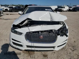 2019 Jaguar XE 25t Premium with VIN SAJAD4FX9KCP49404, listed as a Copart auction lot 48826365 with 141,322 mi miles and Salvage Title. Bid and sale history available at DreamBid. Image 5.