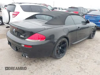 2007 BMW 6 Series M6 z VIN WBSEK93587CY78191, wystawiony jako IAAI lot #41703769 z przebiegiem Nie podano mil oraz . Historia ofert i sprzedaży dostępna na DreamBid. Obrazek 4.