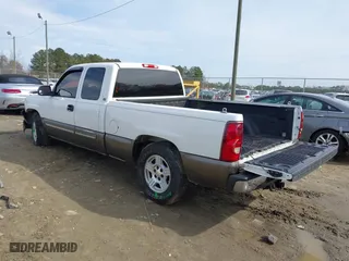 2003 Chevrolet Silverado 1500 LS with VIN 2GCEC19V331345047, listed as a IAAI auction lot 41464352 with 276,043 mi miles. Bid and sale history available at carsss.com. Image 3.