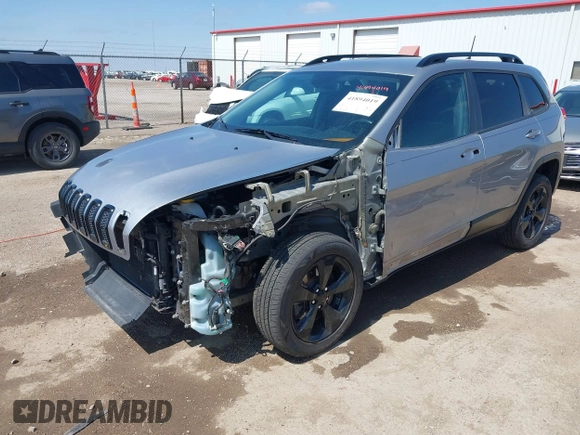 2016 Jeep Cherokee Latitude with VIN 1C4PJLCB2GW185637, listed as a IAAI auction lot 41894019 with 87,888 mi miles and . Bid and sale history available at DreamBid. Image 18.