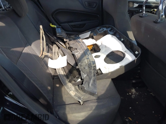 2019 Ford Fiesta SE with VIN 3FADP4EJ0KM136804, listed as a IAAI auction lot 41657106 with 999,999 mi miles. Bid and sale history available at carsss.com. Image 8.
