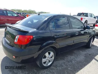 2008 Kia Rio LX with VIN KNADE123X86323641, listed as a IAAI auction lot 41985631 with 175,102 mi miles and . Bid and sale history available at DreamBid. Image 4.