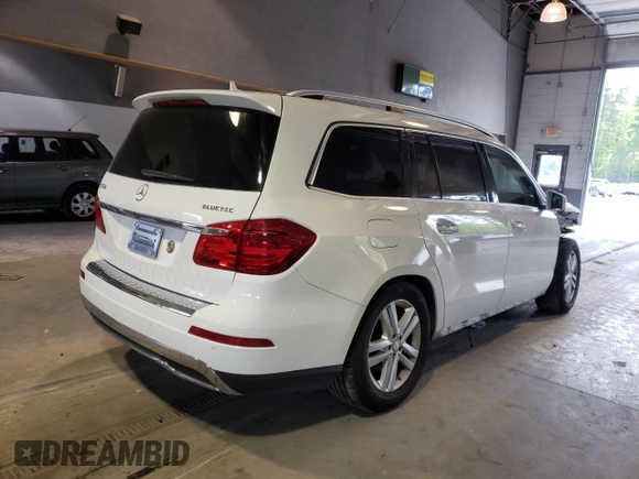 2015 Mercedes-Benz GL-Class GL 350 BlueTEC with VIN 4JGDF2EE7FA454521, listed as a Copart auction lot 49517673 with 109,620 mi miles. Bid and sale history available at carsss.com. Image 3.