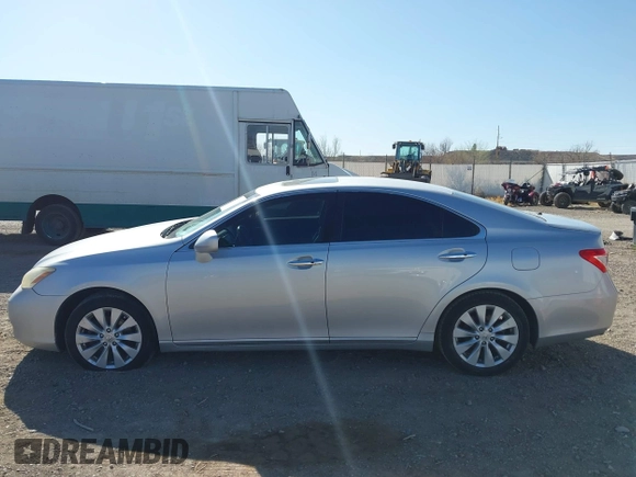 2007 Lexus ES with VIN JTHBJ46GX72144136, listed as a IAAI auction lot 42031389 with 169,111 mi miles. Bid and sale history available at carsss.com. Image 14.