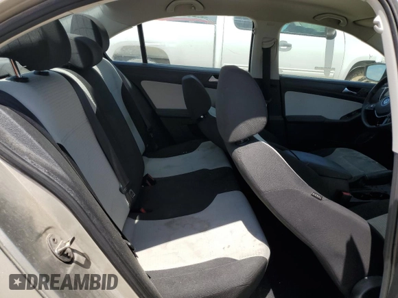 2015 Volkswagen Jetta S with VIN 3VW2K7AJ8FM262144, listed as a Copart auction lot 61647095 with 118,159 mi miles and Salvage title. Bid and sale history available at DreamBid. Image 10.