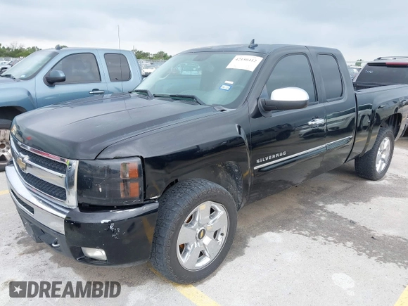 2011 Chevrolet Silverado 1500 LT with VIN 1GCRCSE05BZ408348, listed as a IAAI auction lot 42150412 with 300,795 mi miles and . Bid and sale history available at DreamBid. Image 17.