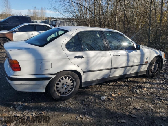 1995 BMW 3 Series 325i with VIN WBACB4326SFM22346, listed as a Copart auction lot 79960304 with 71,071 mi miles and Salvage Title. Bid and sale history available at carsss.com. Image 3.