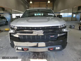 2019 Chevrolet Silverado 1500 LT Trail Boss with VIN 1GCPYFED2KZ161356, listed as a Copart auction lot 45027035 with 102,387 mi miles and Salvage Title. Bid and sale history available at carsss.com. Image 5.