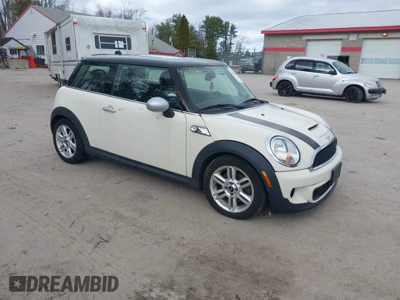 2011 MINI Hardtop S with VIN WMWSV3C58BTY22854, listed as a IAAI auction lot 42034126 with 98,931 mi miles and . Bid and sale history available at DreamBid. Image 1.