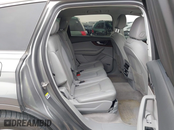 2017 Audi Q7 Premium Plus with VIN WA1LAAF7XHD037219, listed as a IAAI auction lot 41668831 with 114,444 mi miles. Bid and sale history available at carsss.com. Image 8.