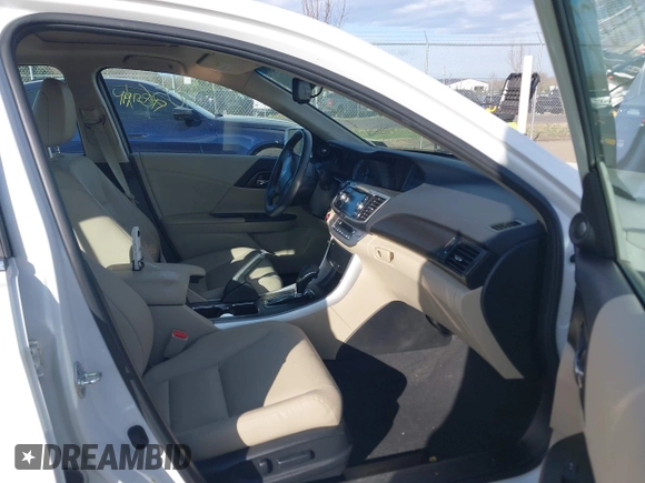 2014 Honda Accord EX-L with VIN 1HGCR2F82EA163330, listed as a IAAI auction lot 41920561 with 86,890 mi miles and . Bid and sale history available at carsss.com. Image 5.
