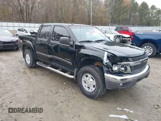 2005 Chevrolet Colorado 1SF LS Z71 with VIN 1GCDT136258273240, listed as a IAAI auction lot 41107257 with 251,788 mi miles. Bid and sale history available at carsss.com. Image 1.