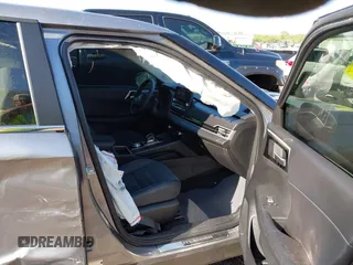 2024 Mitsubishi Outlander SE z VIN JA4J3VA82RZ011100, wystawiony jako IAAI lot #42049812 z przebiegiem 19 265 mil mil oraz . Historia ofert i sprzedaży dostępna na DreamBid. Obrazek 5.