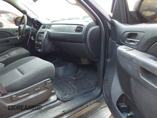 2013 Chevrolet Tahoe Commercial with VIN 1GNLC2E09DR286027, listed as a IAAI auction lot 42229760 with 203,474 mi miles and . Bid and sale history available at DreamBid. Image 5.