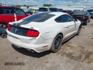2017 Ford Mustang V6 с VIN 1FA6P8AM8H5235207, выставлен на аукционе IAAI как лот 42388120 с пробегом 105 450 миль миль и . История ставок и продаж доступна на DreamBid. Изображение 4.