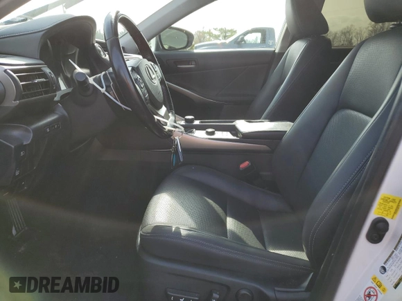 2018 Lexus IS 300 z VIN JTHC81D24J5031715, wystawiony jako Copart lot #53025235 z przebiegiem 68 446 mil mil oraz Szkoda całkowita • Salvage title. Historia ofert i sprzedaży dostępna na DreamBid. Obrazek 7.