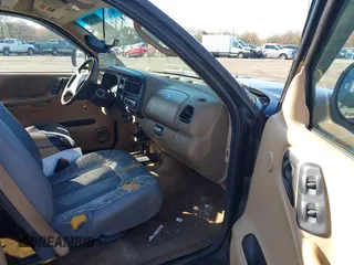 1998 Dodge Durango with VIN 1B4HS28ZXWF163866, listed as a IAAI auction lot 41984084 with 243,096 mi miles and . Bid and sale history available at DreamBid. Image 5.