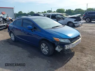 2012 Honda Civic LX z VIN 19XFB2F56CE075915, wystawiony jako IAAI lot #39982834 z przebiegiem 168 853 mil mil oraz . Historia ofert i sprzedaży dostępna na DreamBid. Obrazek 1.