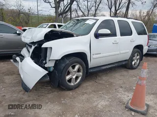 2008 Chevrolet Tahoe LTZ with VIN 1GNFK13098J160218, listed as a IAAI auction lot 40876511 with 186,701 mi miles and . Bid and sale history available at DreamBid. Image 17.
