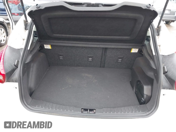 2016 Ford Focus Titanium с VIN 1FADP3N26GL387872, выставлен на аукционе IAAI как лот 42183397 с пробегом 30 557 миль миль и . История ставок и продаж доступна на DreamBid. Изображение 17.