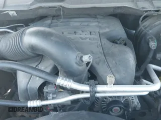 2016 Ram 1500 Outdoorsman z VIN 1C6RR7GTXGS177084, wystawiony jako IAAI lot #41832813 z przebiegiem 107 953 mil mil oraz . Historia ofert i sprzedaży dostępna na DreamBid. Obrazek 19.