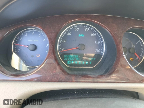 2008 Buick Lucerne CXS with VIN 1G4HE57Y48U171671, listed as a Copart auction lot 53624625 with 263,527 mi miles and Clean Title. Bid and sale history available at DreamBid. Image 9.