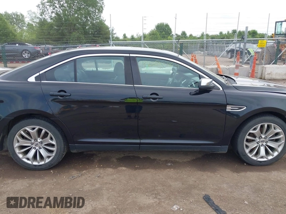 2019 Ford Taurus Limited z VIN 1FAHP2F82KG111088, wystawiony jako IAAI lot #42280384 z przebiegiem 97 961 mil mil oraz . Historia ofert i sprzedaży dostępna na DreamBid. Obrazek 14.