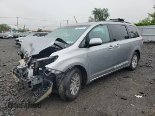 2012 Toyota Sienna XLE AAS z VIN 5TDYK3DC7CS256298, wystawiony jako Copart lot #55620245 z przebiegiem 101 379 mil mil oraz Szkoda całkowita • Salvage title. Historia ofert i sprzedaży dostępna na DreamBid. Obrazek 1.