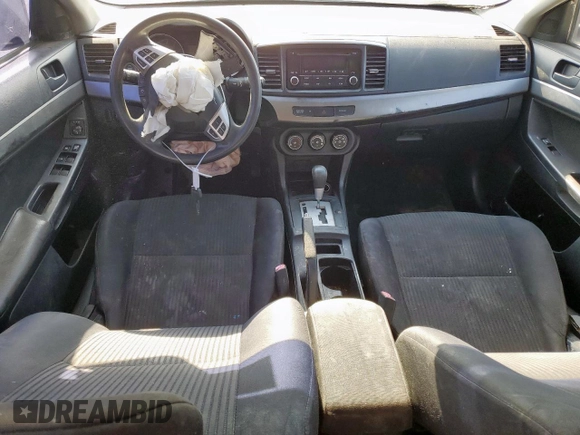 2015 Mitsubishi Lancer ES z VIN JA32U2FU8FU006101, wystawiony jako Copart lot #58006895 z przebiegiem Nie podano mil oraz Czysty tytuł • Clean title. Historia ofert i sprzedaży dostępna na DreamBid. Obrazek 8.