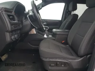 2023 Chevrolet Suburban LS z VIN 1GNSKBKD7PR264540, wystawiony jako Copart lot #84848104 z przebiegiem 18 963 mil mil oraz Szkoda całkowita • Salvage title. Historia ofert i sprzedaży dostępna na DreamBid. Obrazek 7.