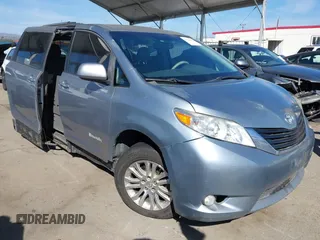 2011 Toyota Sienna XLE AAS with VIN 5TDYK3DC0BS107522, listed as a IAAI auction lot 41722324 with 171,855 mi miles and . Bid and sale history available at DreamBid. Image 1.
