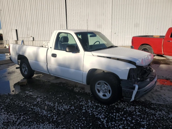 2002 Chevrolet Silverado 1500 with VIN 1GCEC14X22Z211712, listed as a Copart auction lot 42213335 with 180,836 mi miles and Salvage Title. Bid and sale history available at carsss.com. Image 4.