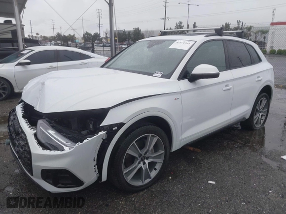 2025 Audi Q5 S line Premium z VIN WA1GAAFY2S2029189, wystawiony jako IAAI lot #41576981 z przebiegiem 1595 mil mil oraz . Historia ofert i sprzedaży dostępna na DreamBid. Obrazek 2.