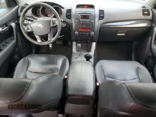 2011 Kia Sorento EX with VIN 5XYKUDA29BG103855, listed as a Copart auction lot 83255934 with 312,649 mi miles and Clean Title. Bid and sale history available at carsss.com. Image 8.