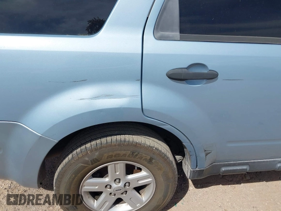 2008 Ford Escape Hybrid with VIN 1FMCU49H58KB75230, listed as a IAAI auction lot 41925742 with 204,861 mi miles and . Bid and sale history available at DreamBid. Image 12.