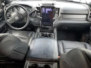 2020 Ram 2500 Limited z VIN 3C6UR5SL2LG283018, wystawiony jako Copart lot #81413464 z przebiegiem 109 774 mil mil oraz Szkoda całkowita • Salvage title. Historia ofert i sprzedaży dostępna na DreamBid. Obrazek 8.