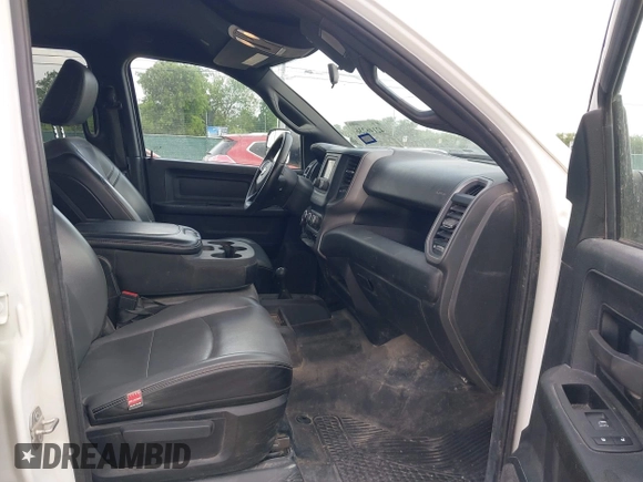 2022 Ram 2500 Tradesman with VIN 3C6UR5CJ6NG130982, listed as a IAAI auction lot 42146236 with 123,114 mi miles. Bid and sale history available at carsss.com. Image 5.