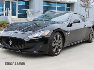 2013 Maserati GranTurismo Sport z VIN ZAM45VLAXD0072023, wystawiony jako Copart lot #59033745 z przebiegiem 86 009 mil mil oraz Szkoda całkowita • Salvage title. Historia ofert i sprzedaży dostępna na DreamBid. Obrazek 2.