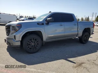 2023 GMC Sierra 1500 Elevation z VIN 3GTUUCE80PG328725, wystawiony jako Copart lot #51302055 z przebiegiem 29 316 mil mil oraz Szkoda całkowita • Salvage title. Historia ofert i sprzedaży dostępna na DreamBid. Obrazek 1.