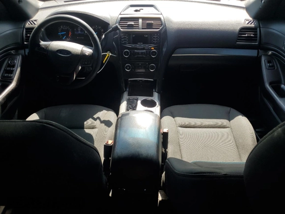 2017 Ford Police Interceptor Utility with VIN 1FM5K8AR5HGA24319, listed as a Copart auction lot 62778735 with 148,311 mi miles and Salvage title. Bid and sale history available at DreamBid. Image 8.