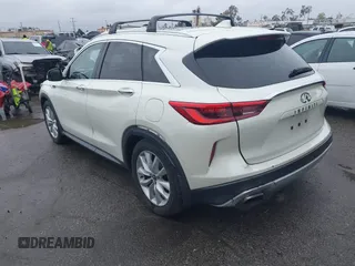 2019 Infiniti QX50 LUXE with VIN 3PCAJ5M16KF116521, listed as a IAAI auction lot 41793978 with 70,007 mi miles. Bid and sale history available at carsss.com. Image 3.